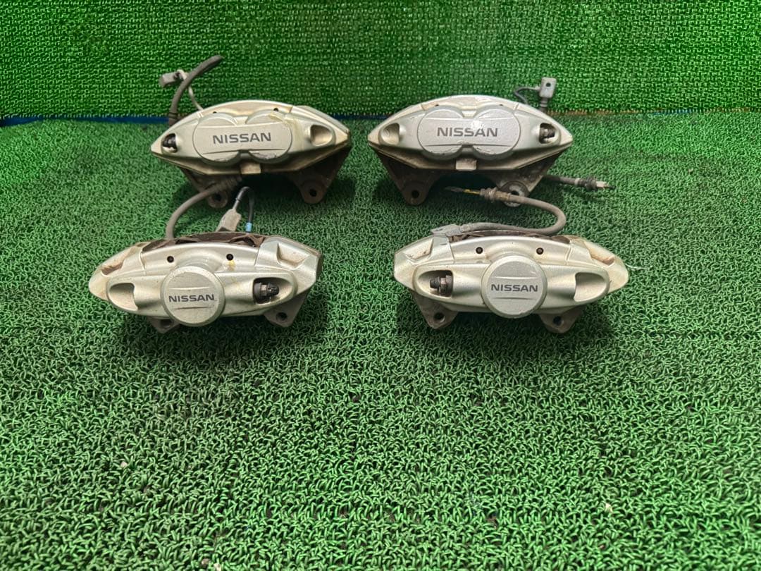 アケボノキャリパー　4個　1台分　4個セット スカイライン　フーガ　フェアレディ