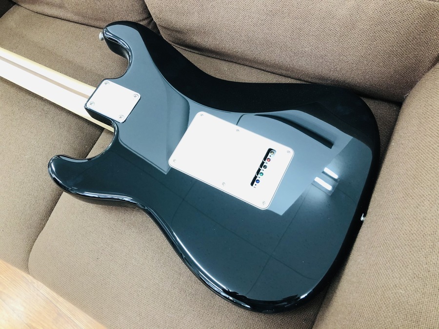 スマホで購入】超レア美品！FENDER JAPAN ST-Mickeyが入荷いたしました