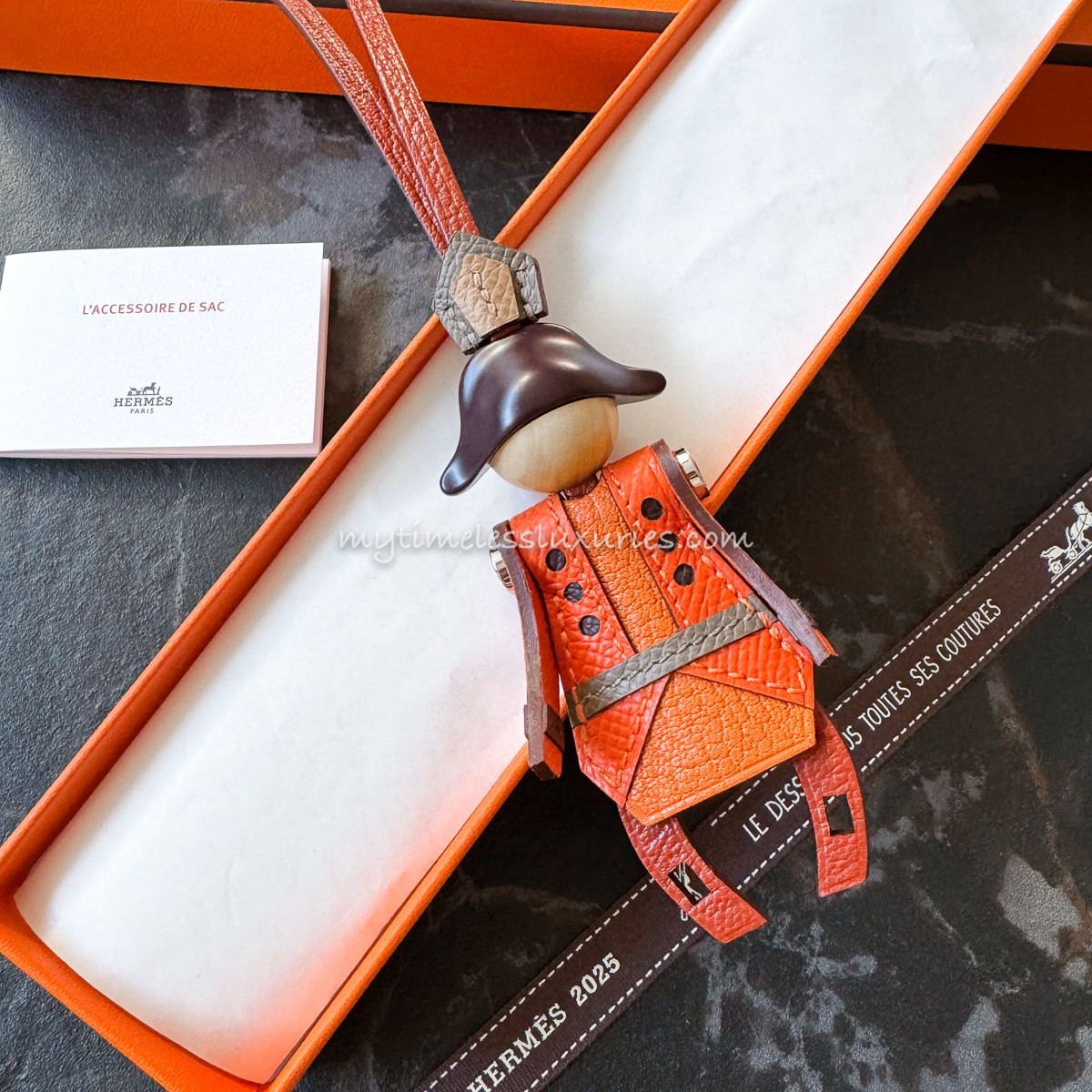 HERMES 2025 Artificier Charm Cuivre/ Feu/ Orange/ Etoupe/ Biscuit