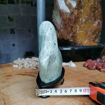 Amazon.co.jp: 埼玉県 皆野町 三沢翡翠 2キロ 翡翠 ヒスイ 鑑賞石 石
