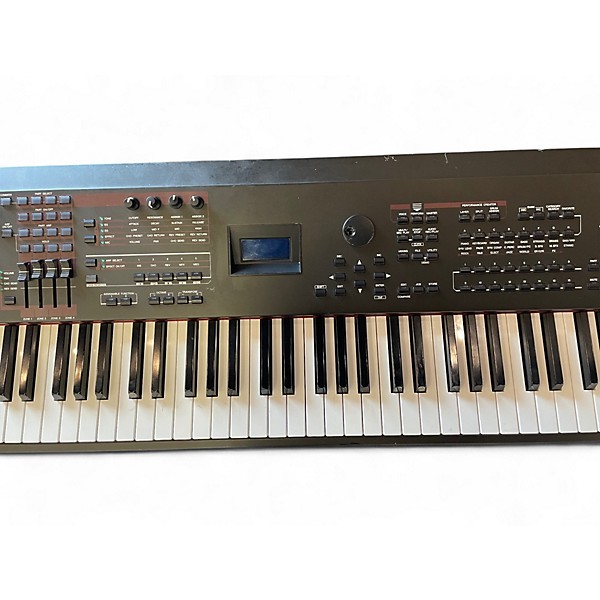 Used Yamaha S90XS 88 Key Synthesizer | Guitar Center