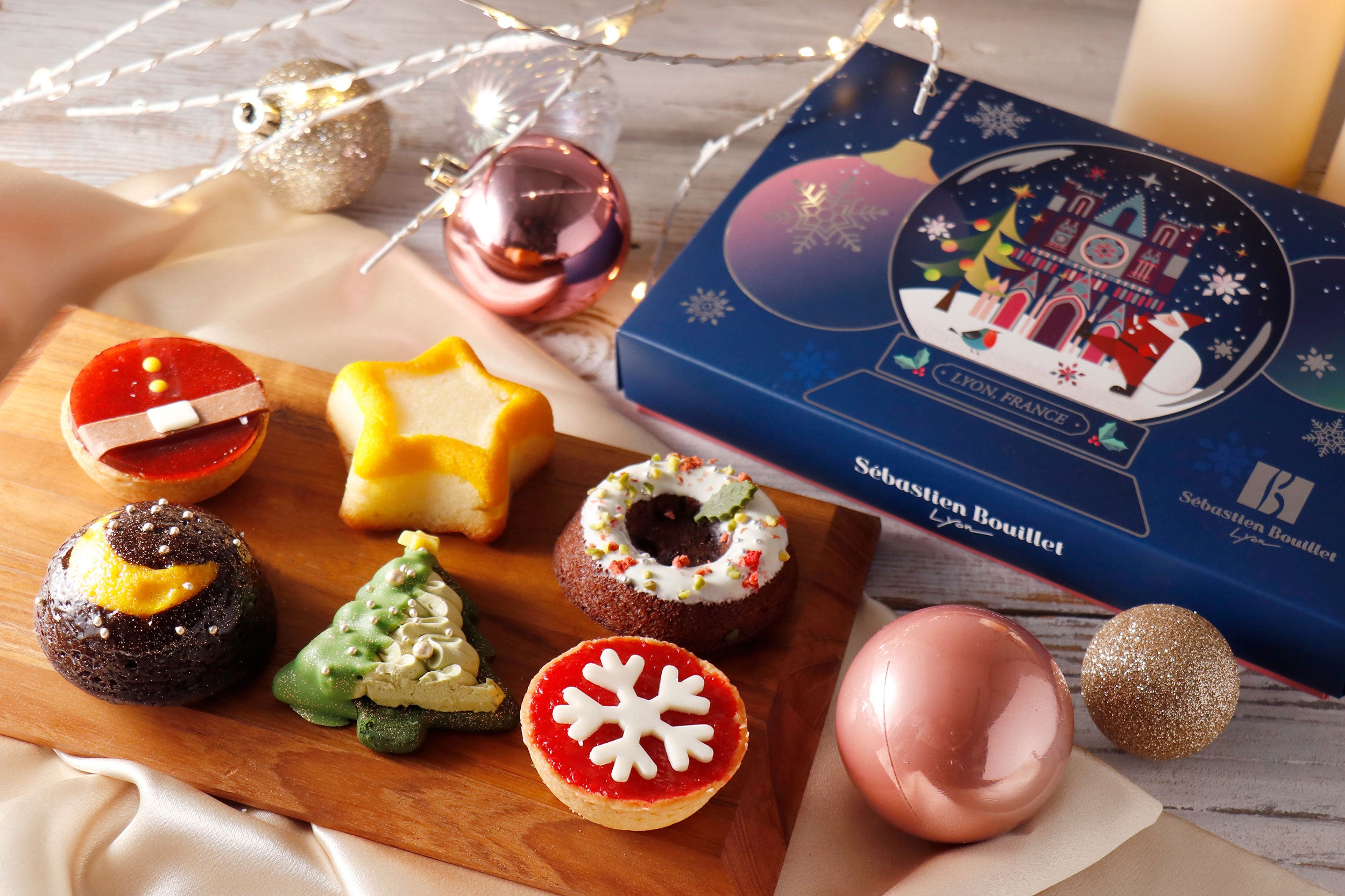 サンタやツリーをテーマにしたクリスマス期間限定のギフトが登場