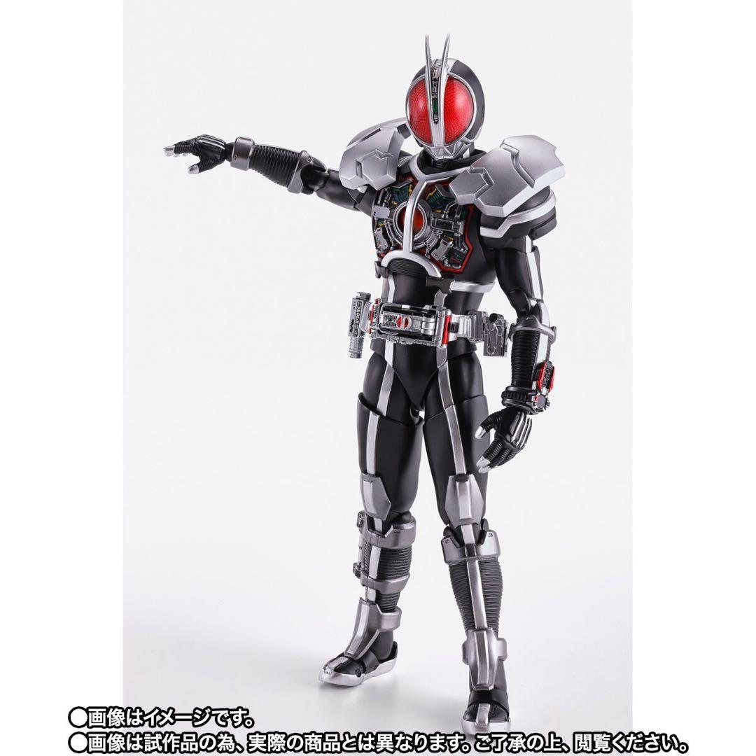 S.H.Figuarts 真骨彫製法 仮面ライダーファイズ アクセルフォーム