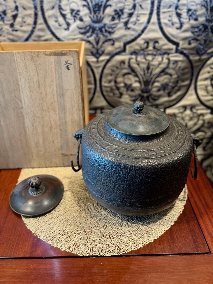 釜　伝統工芸　茶道具　茶釜　茶の湯釜　Japanese Traditional 茶の湯釜 – いしかわ生活工芸ミュージアム