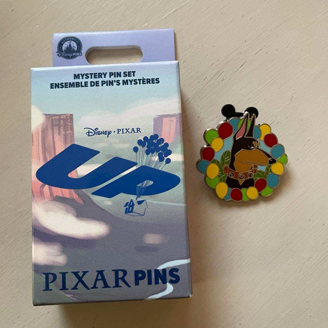 海外ディズニー ピンバッチ アルファ カールじいさんの空飛ぶ家 - メルカリ