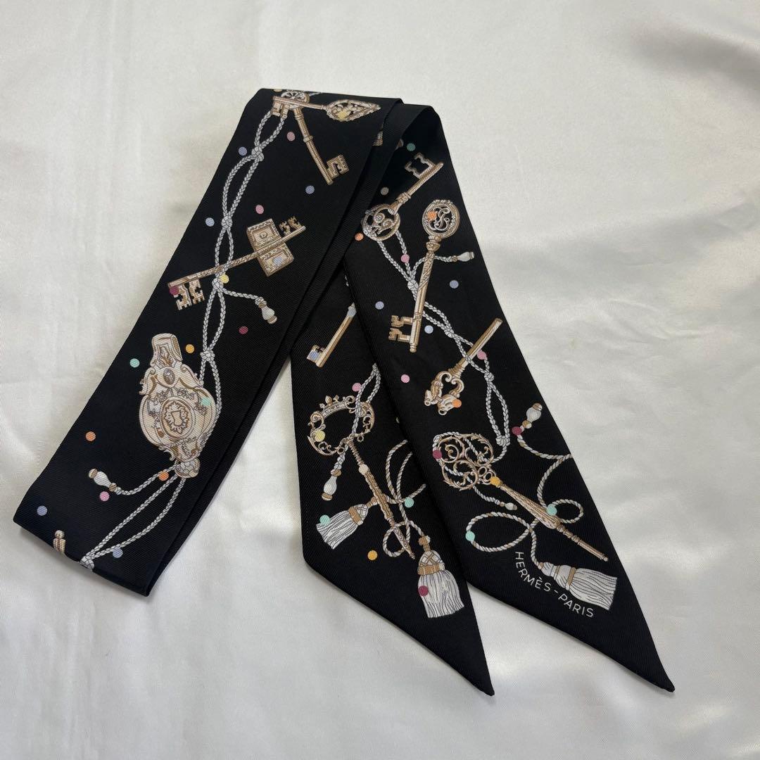エルメス　ツイリー　LES CLES A POIS　黒