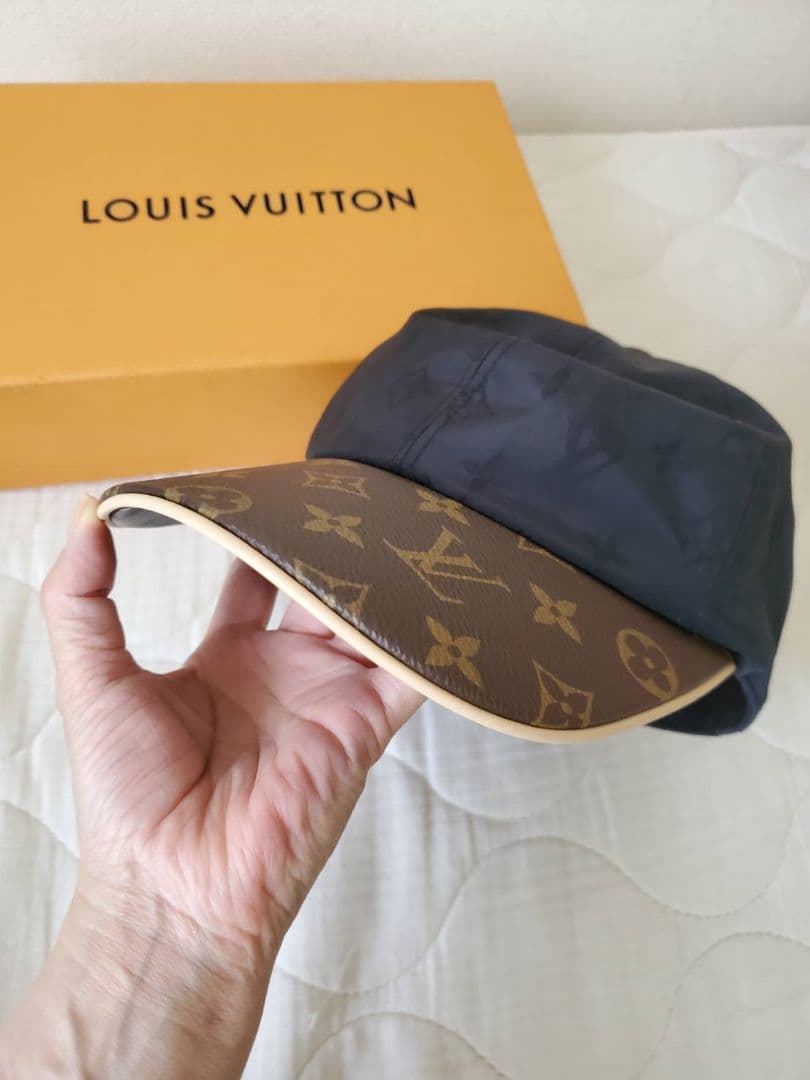 正規店購入　極美品　ルイヴィトン　キャップ