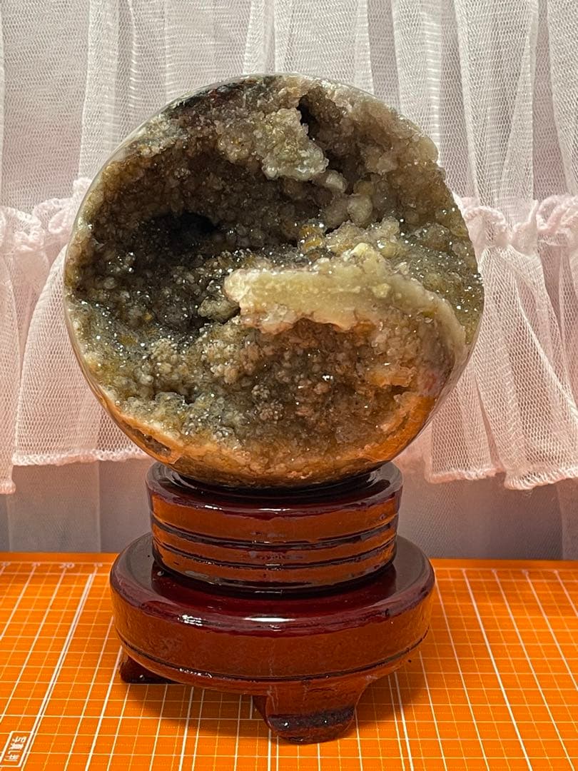 希少 金色　口笑原石（幸運水晶）台座付き　原石　天然石　原石　浄化