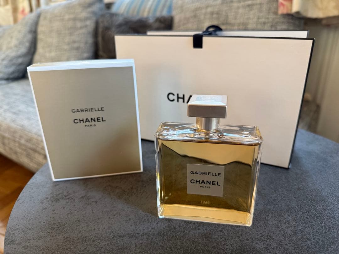 GABRIELLE CHANEL 香水 箱付き
