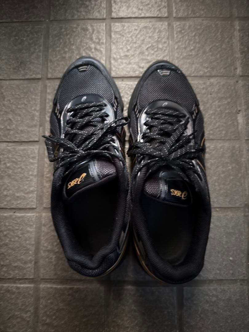 ASICS　GEL-KINETIC FLUENT スニーカー　25.5センチ