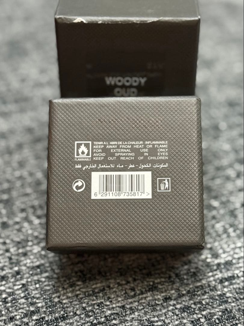 WOODY OUD - Tom Ford Oud Wood似