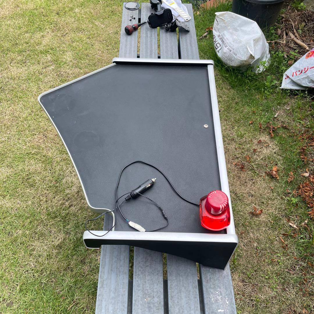 scania スカニア旧 Rシリーズ用純正オプションセンターテーブル