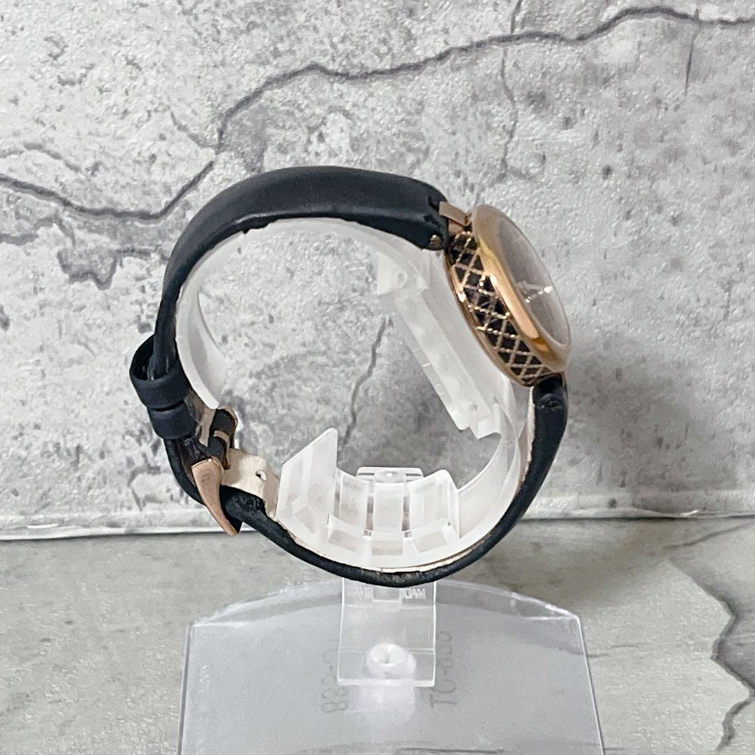 希少 GUCCI ディアマンティッシマ スモール 141.5 黒文字盤 腕時計