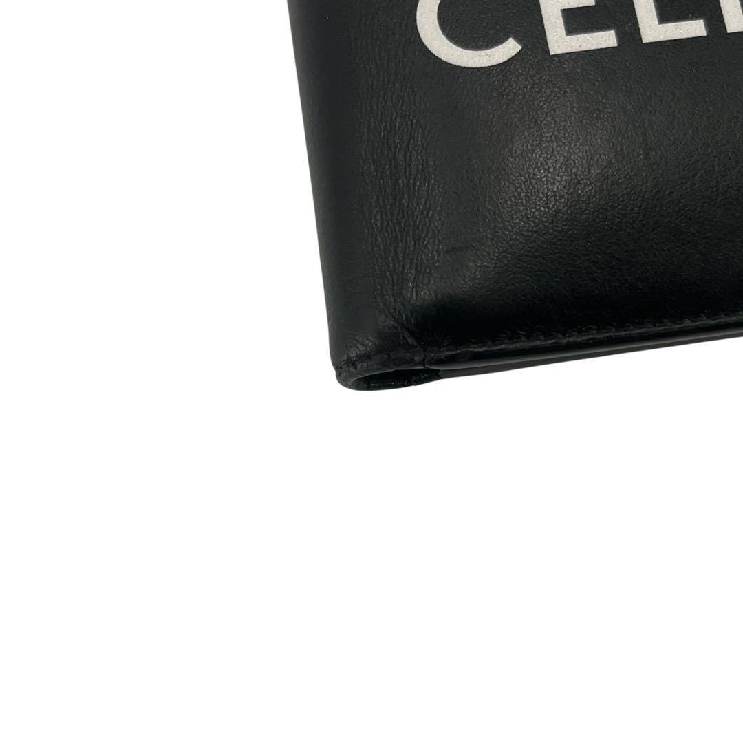 セリーヌ　バイフォールドウォレット　コンパクト財布　折り財布　カーフレザー　黒