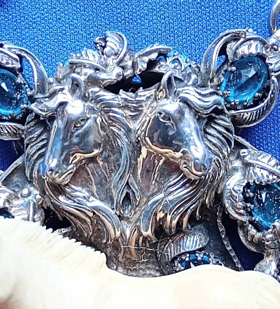 馬年に馬のシルバー手作りペンダント。