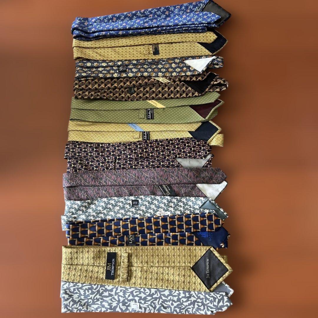 ブランドネクタイ12本まとめ売りシルク エルメス　フェラガモなど