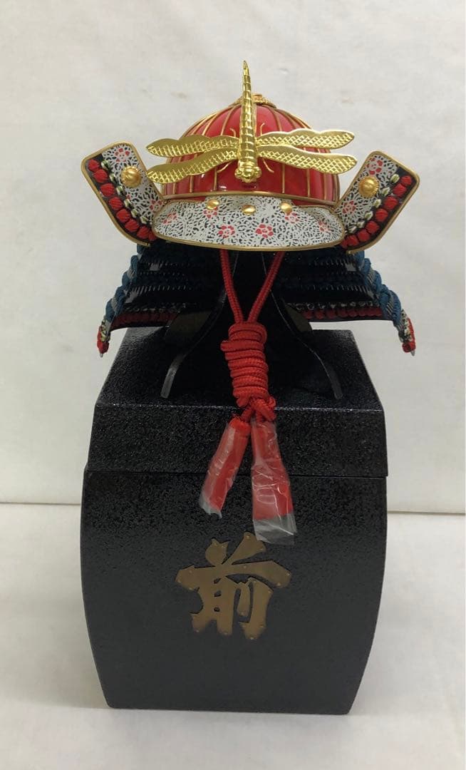 ニ武将samurai 赤備えトンボ　三日月兜　armor 五月人形