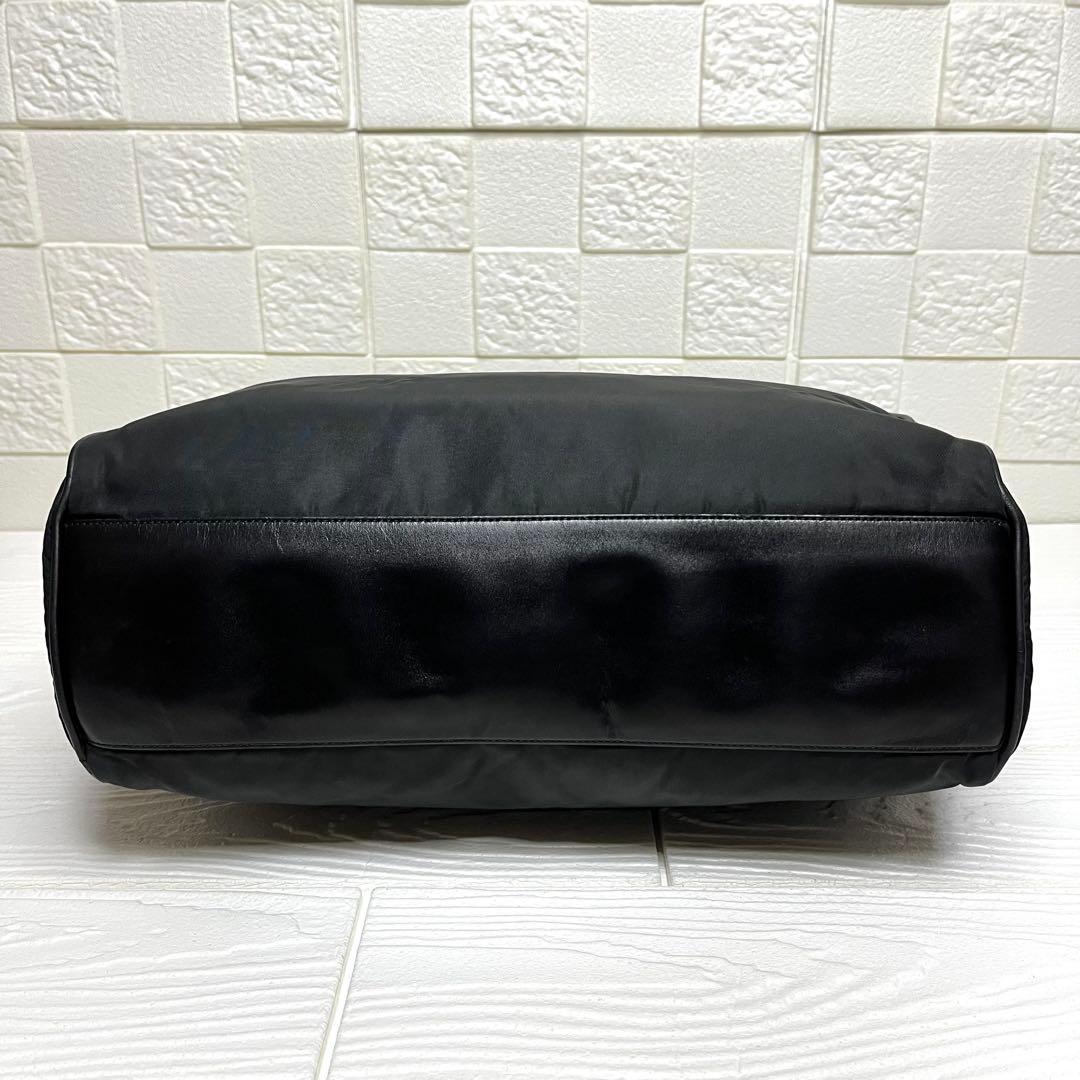 ✨美品✨☘️PRADA☘️✨トートバッグ✨三角ロゴ✨ナイロンレザー✨ゴールド金具✨