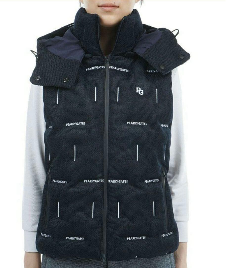 【パーリーゲイツ】フード付きブラックダウンベスト