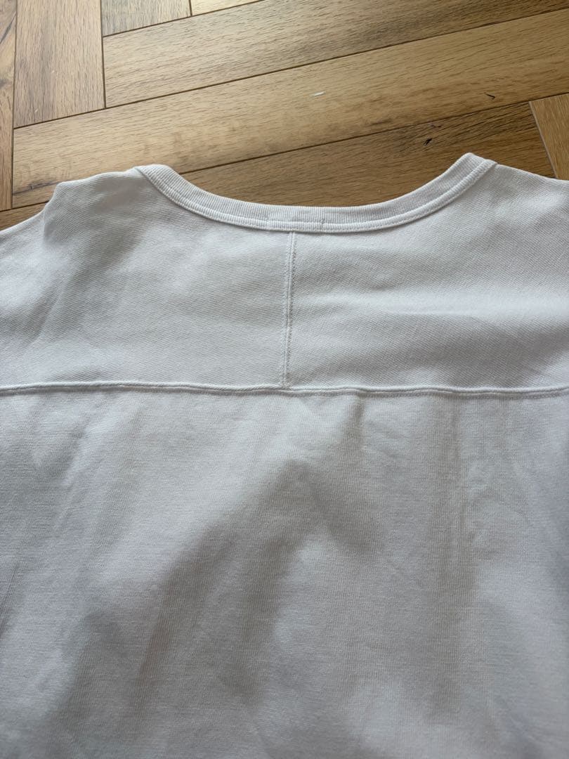 試着のみ　美品　22ss COMOLIコモリ　フットボールt ホワイト　サイズ2