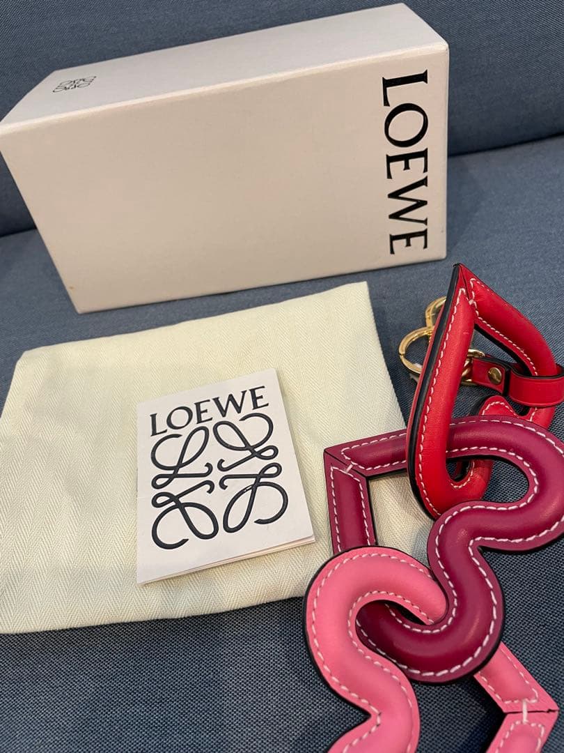 LOEWE ハートチャームキーホルダー　美品