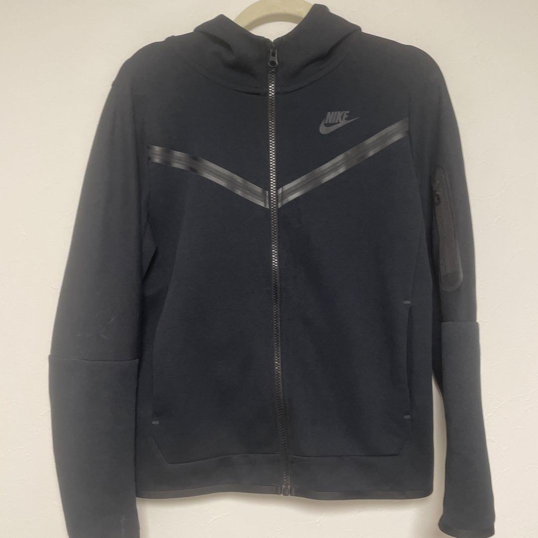 NIKE テックフリース