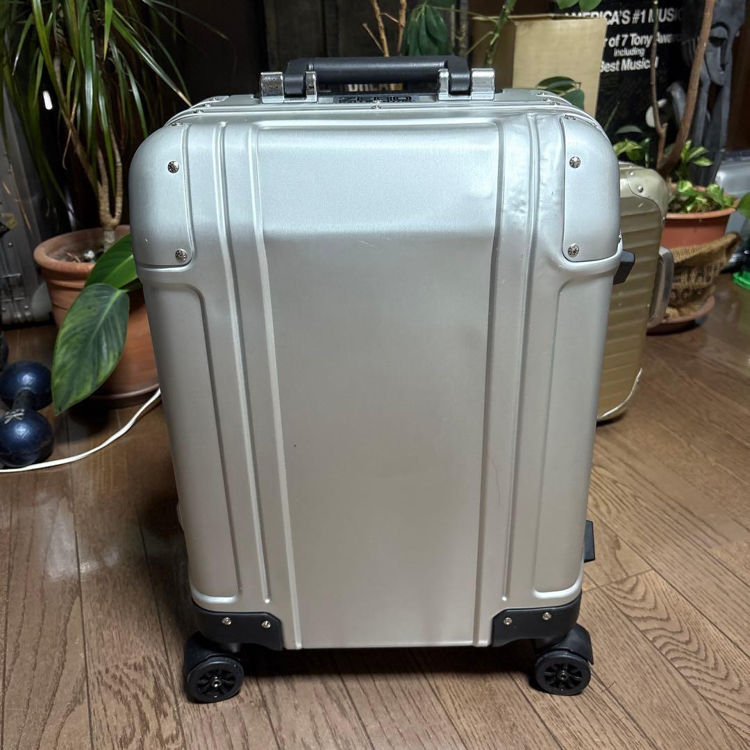 ゼロハリバートンZERO HALLIBURTON キャリーケース 31L 4輪