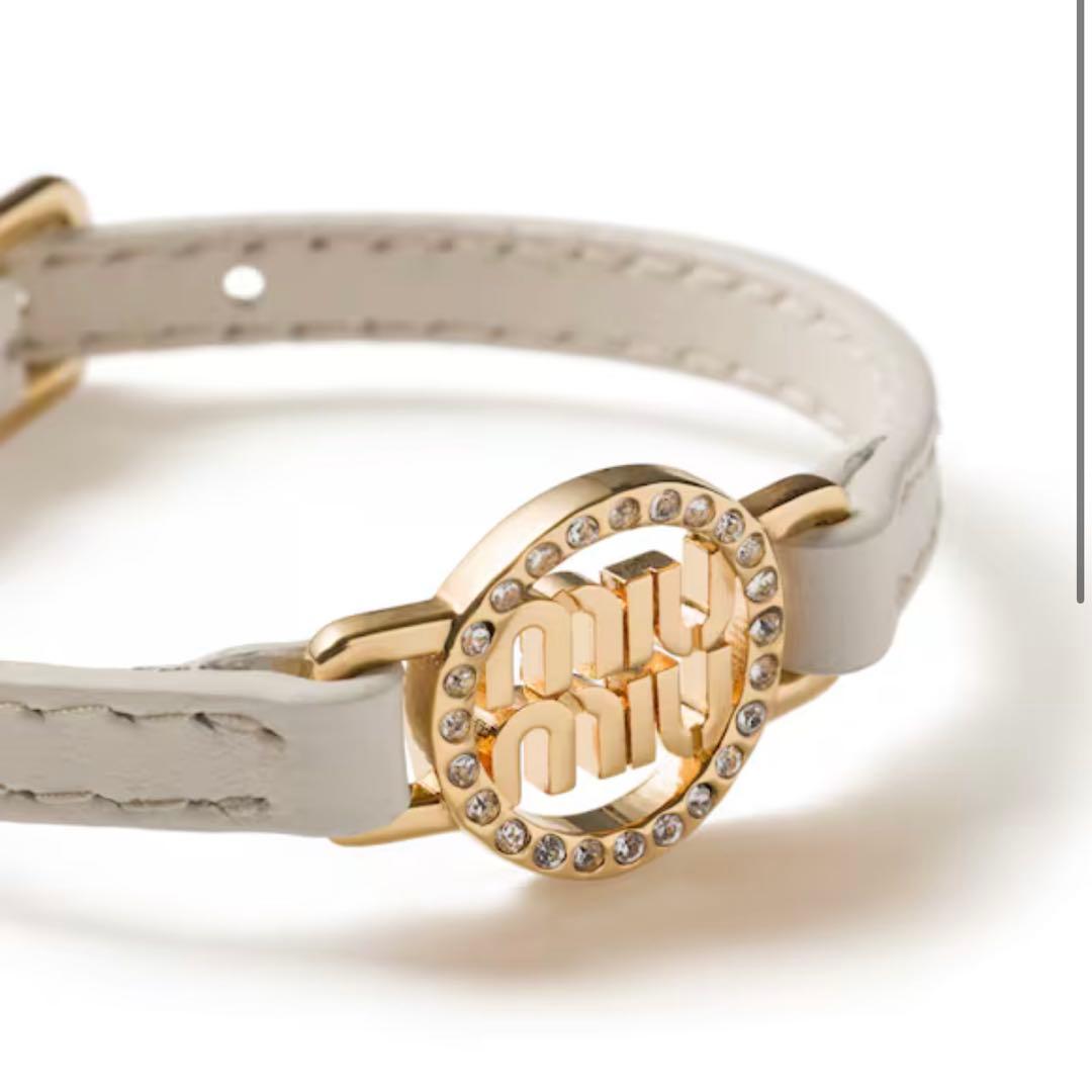 【新品】 miumiu マドラスレザー ブレスレット ラインストーン 白