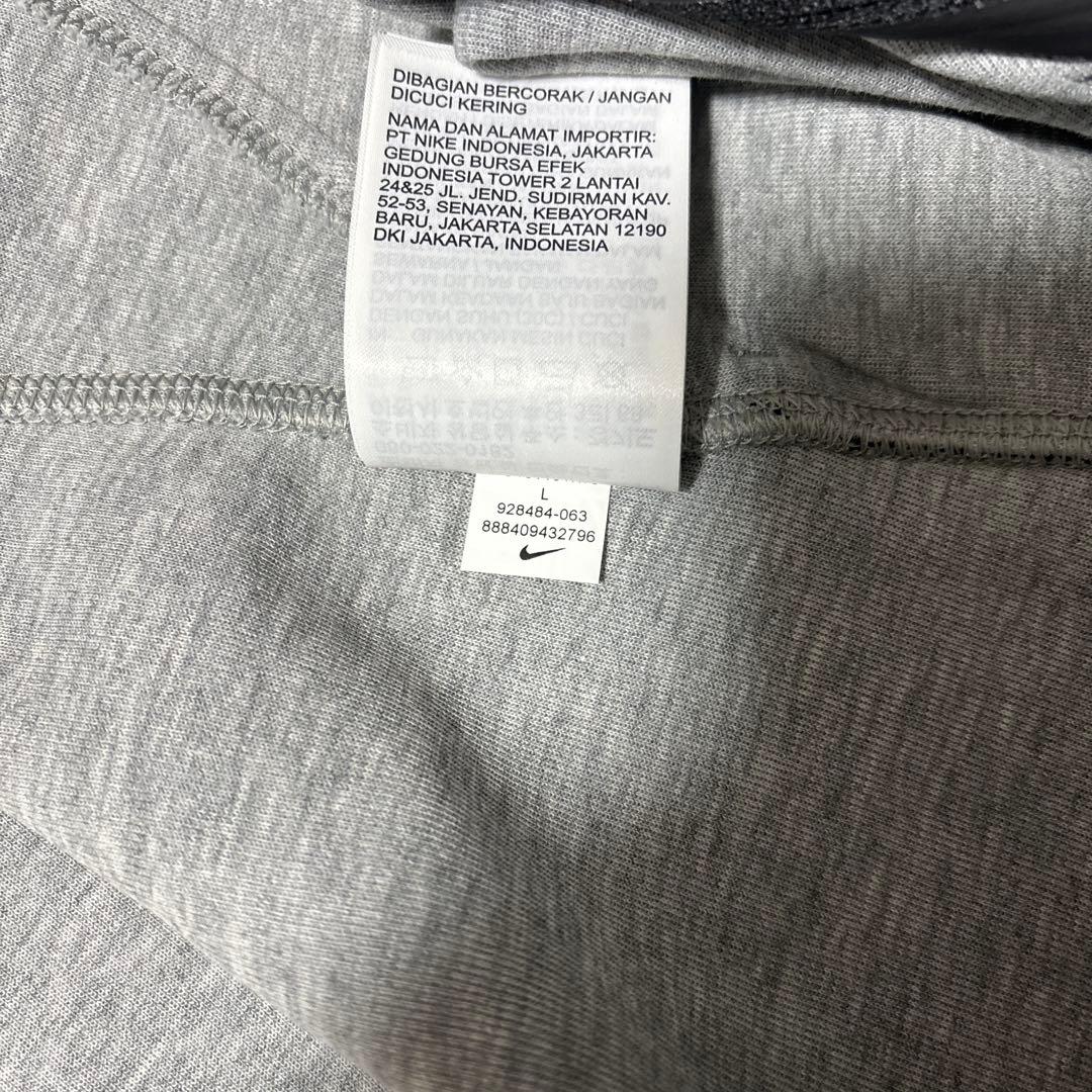 NIKEテックフリース上下セット【注意上L下M】