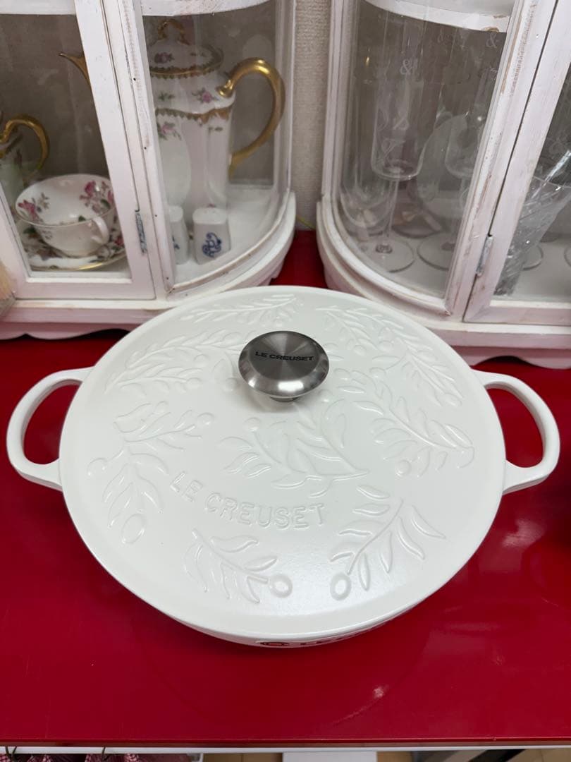 限定品！ルクルーゼLE CREUSET ホワイト 両手鍋