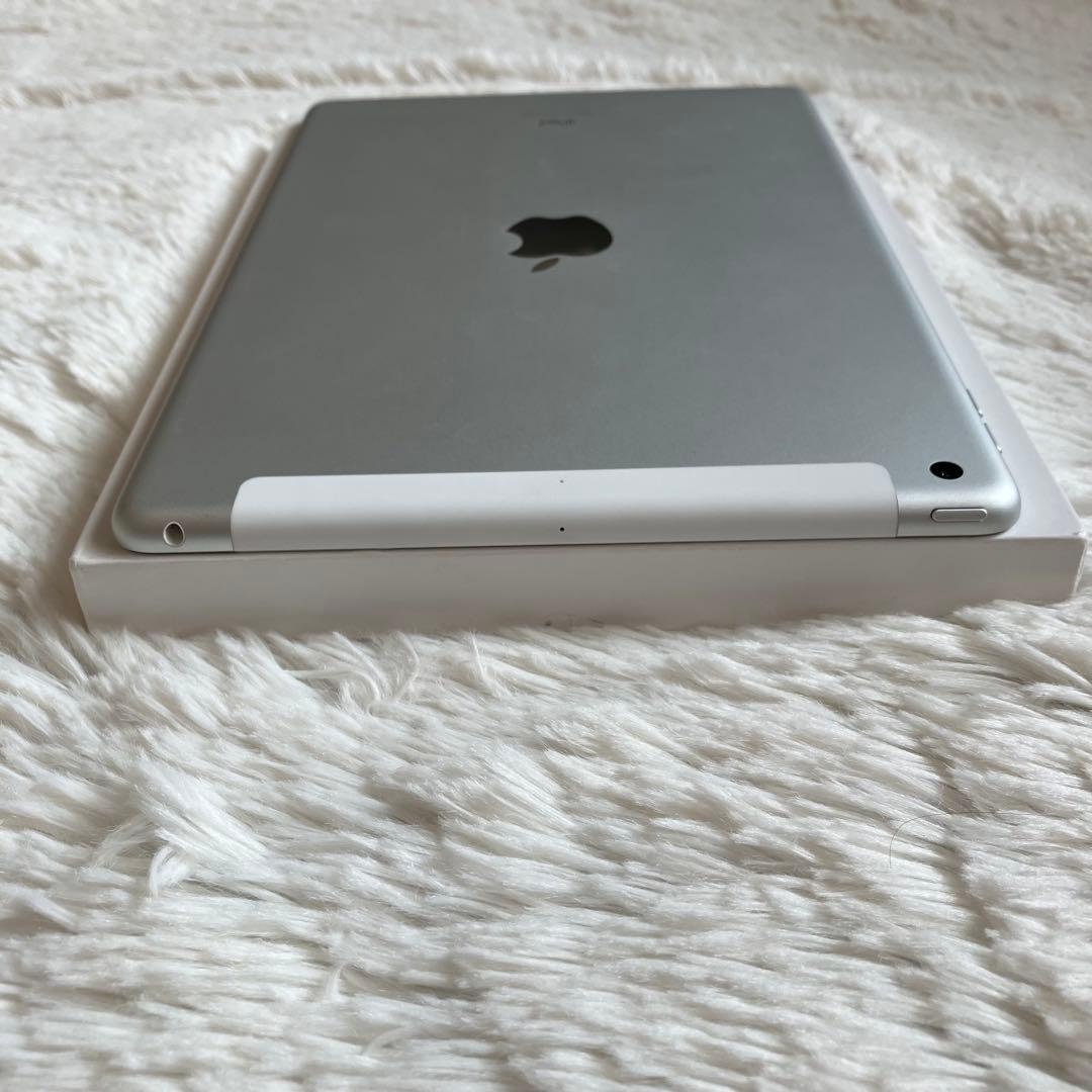 【即購入OK】iPad 第9世代 セルラーモデル【極美品】 #18 【付属品】