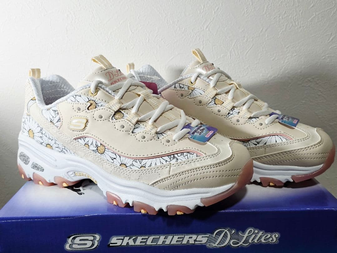 ラスト1点】日本未発売】SKECHERS 花柄 厚底スニーカー 24cm