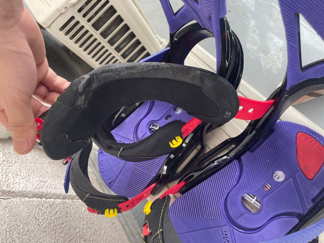 Burton Cartel EST ビンディング サイズ:M