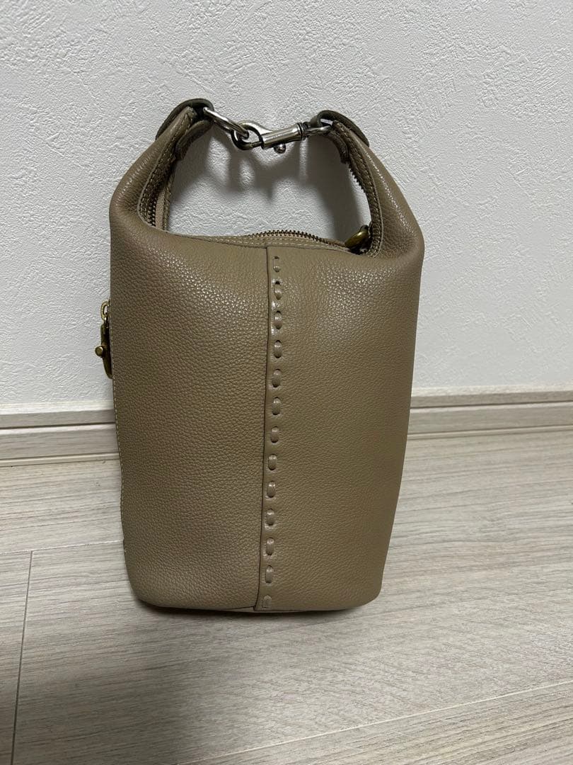 Magnu マヌー　keg pouch ケッグポーチ　グレージュ