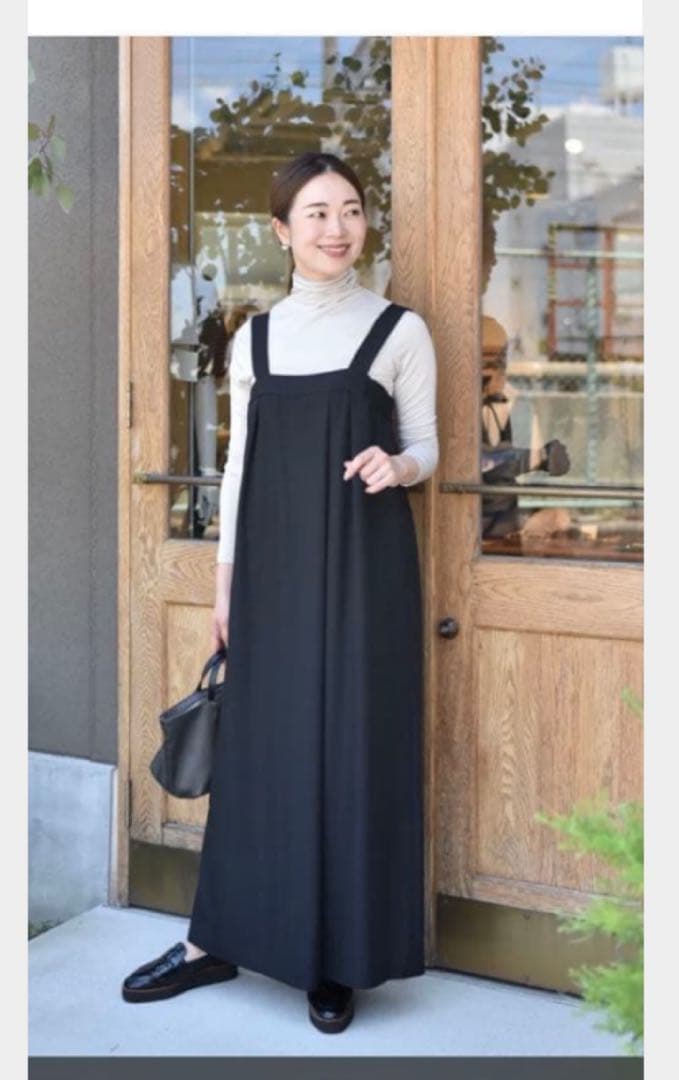 【美品】OUR アワーホーム　しなやか素材のラップ風サロペット