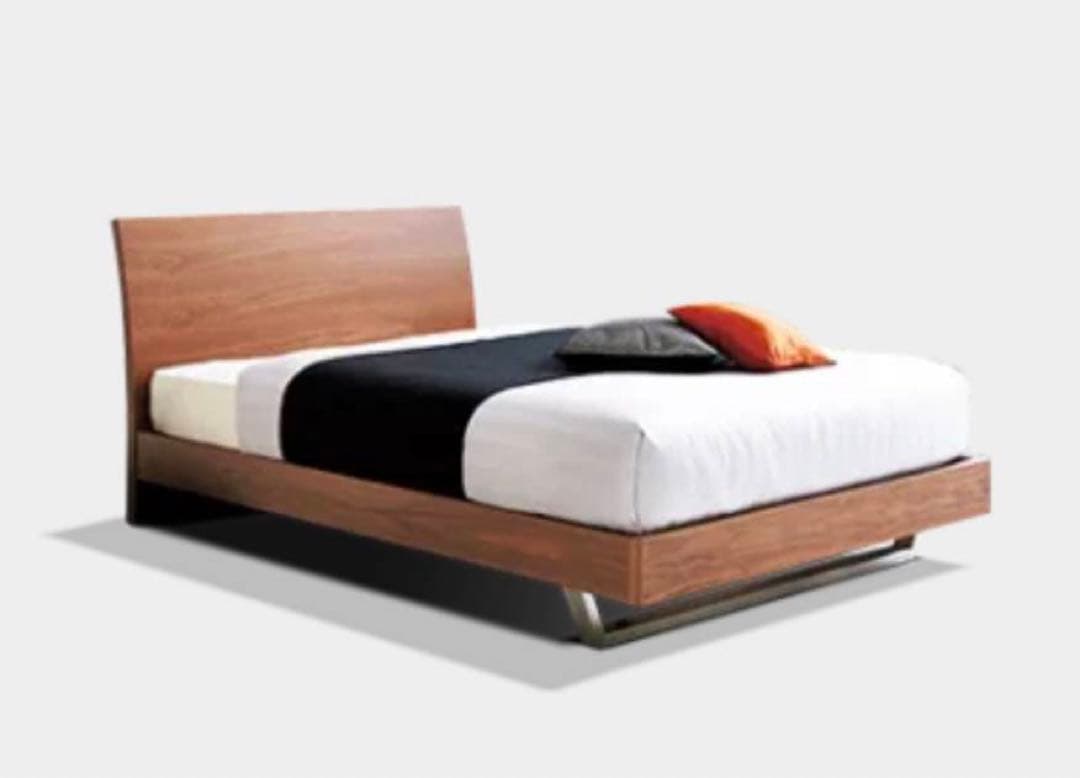 ベッドフレーム　送料込み