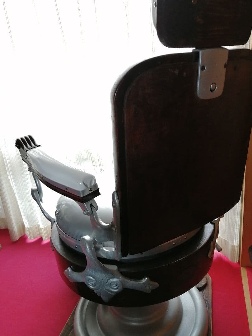 床屋椅子　大正時代　床屋　美容室　バーバーチェア