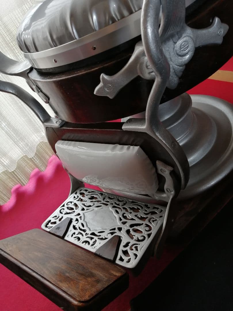 床屋椅子　大正時代　床屋　美容室　バーバーチェア