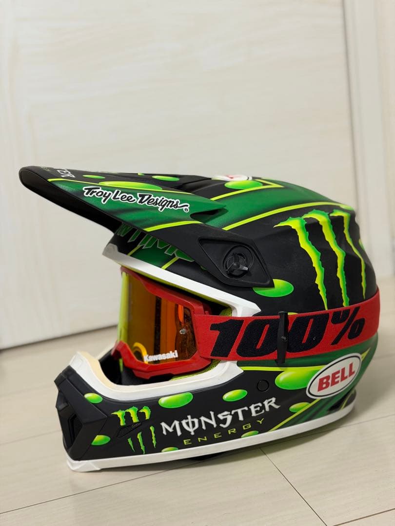 藤*助様 BELL Troy Lee Designs Monster Energ