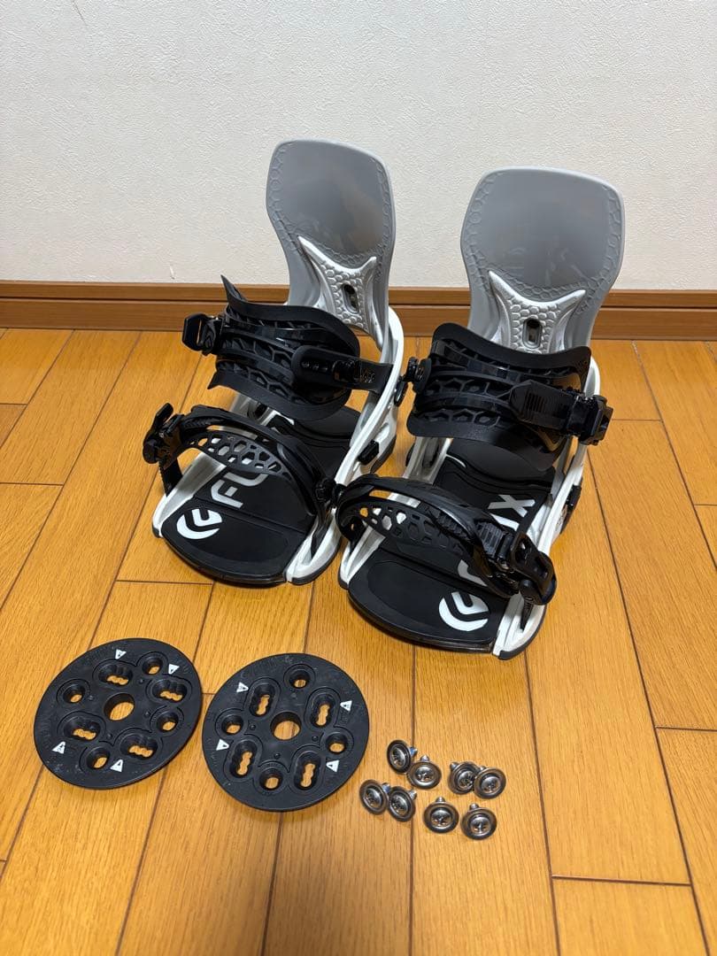 FLUX（フラックス）CV 22-23モデル／サイズS