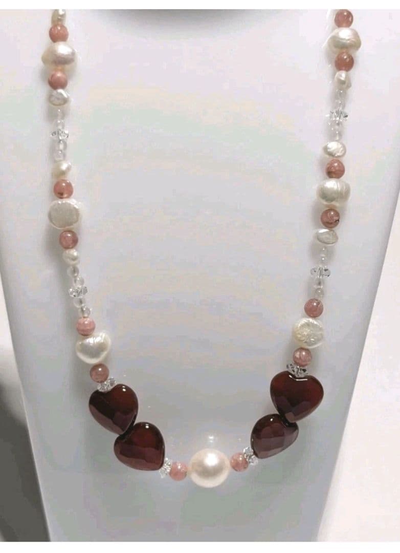 ハート型メノウと淡水パールのネックレス