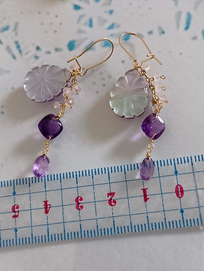 485/14kgfアメジストトリプレットカービングと宝石質アメジストチャーム