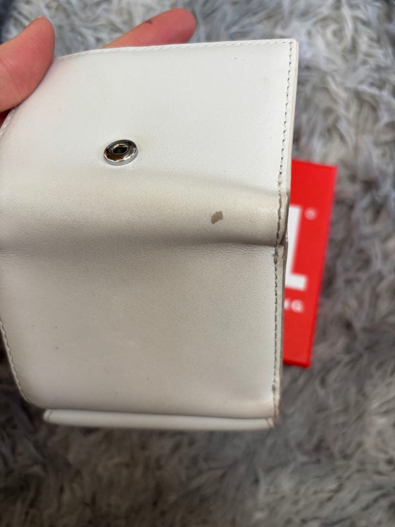 ホワイトレザー 三つ折り財布