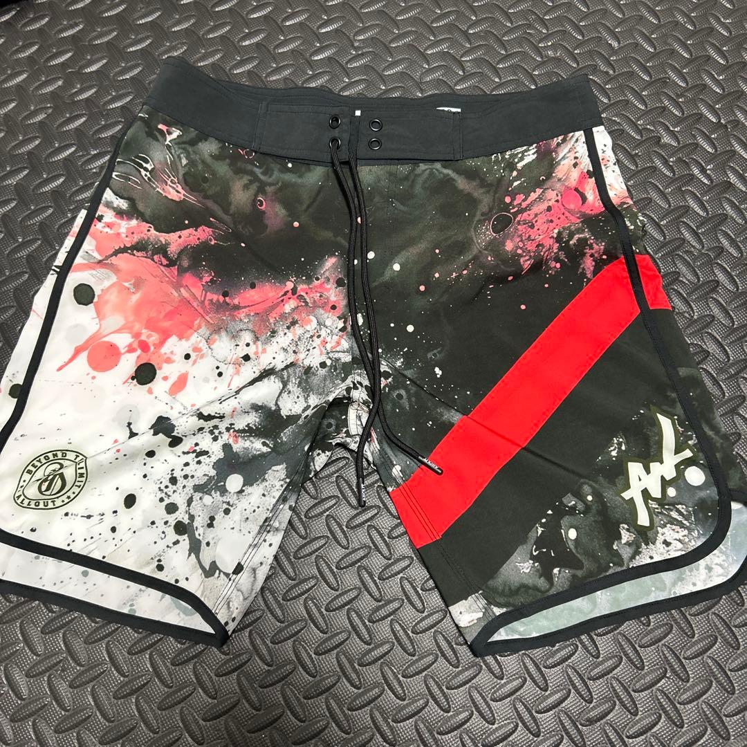 オールアウト　ステージショーツ　30インチ　ALL OUT サーフパンツ