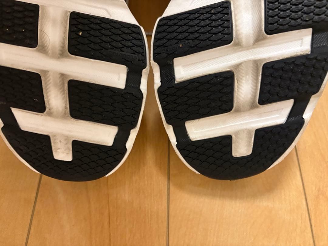 on クラウドモンスター2 25.0cm