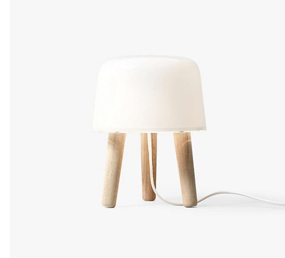 アンドトラディション MILK テーブルランプ　ガラスシェードなし　ミルク北欧