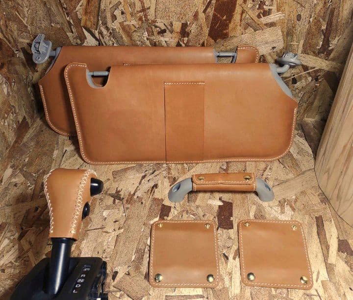 マロン・ハスラーカバー3種セット・キャメル、ステッチ白