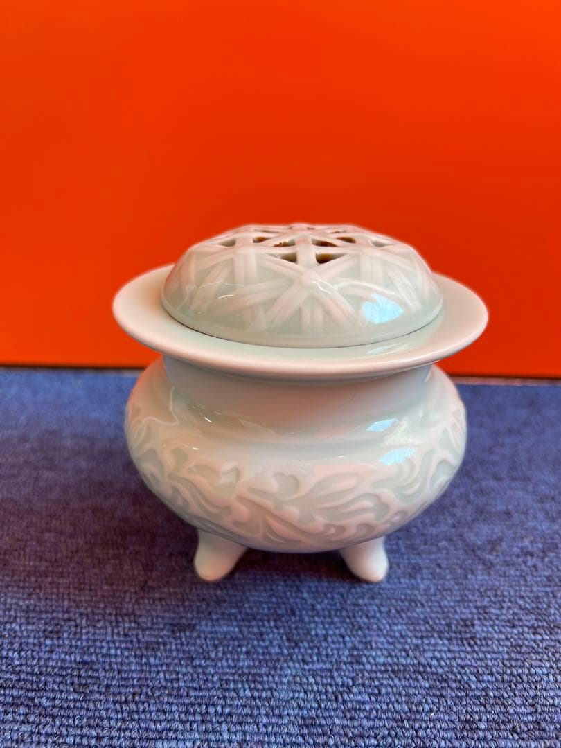 1101 鍋島焼　青磁　香炉