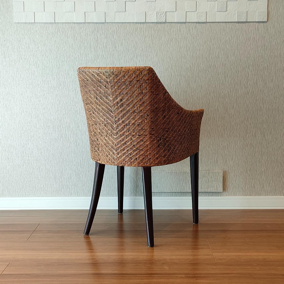 〈美品〉ラタン　アームチェア　ダイニングチェア　アジアン