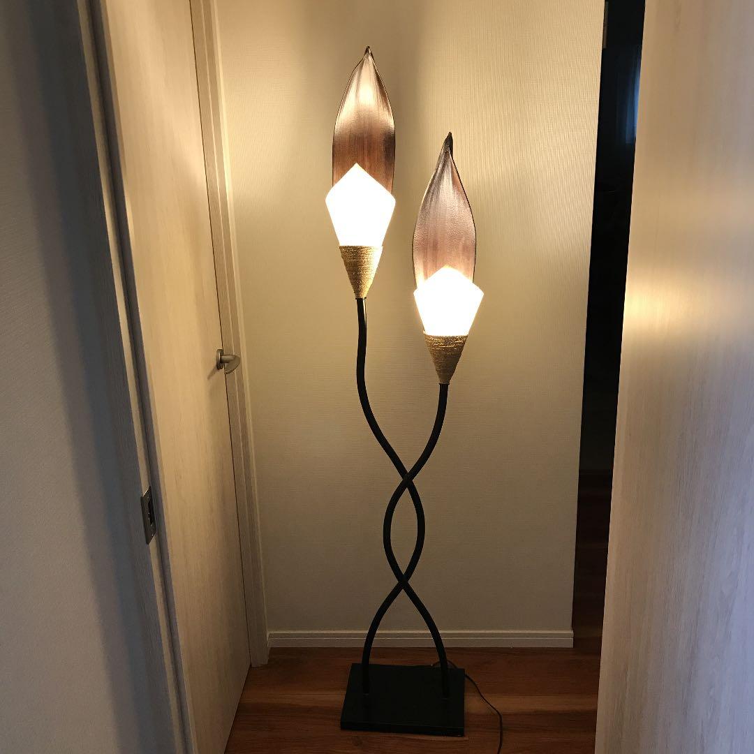 ココナッツリーフ型照明　LED電球2個付き　【新宿区直接受渡希望】